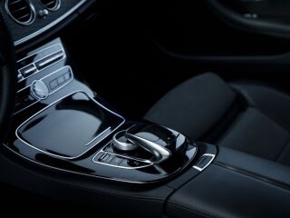 Mercedes-Benz E 350 e OVC-HEV Avantgarde 2.0 R4 155 kW/45 kW 200kW