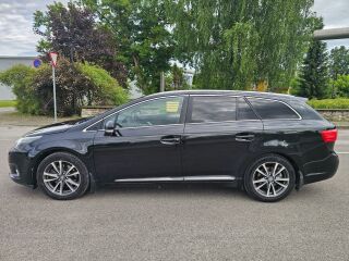 Toyota Avensis Linea Sol 2.2 110kW