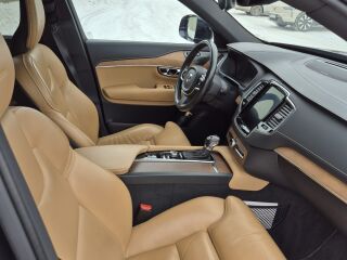 Volvo XC90 D5 2.0 173kW