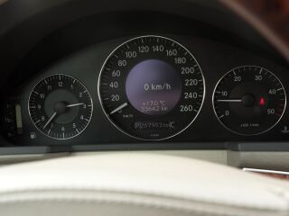 Mercedes-Benz E 320 Elegance 3.2 R6 150kW