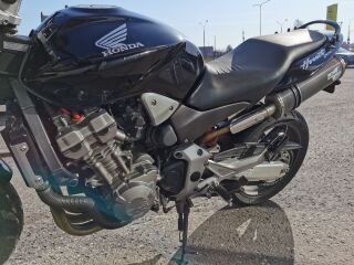 Honda Hornet CB 900F 80kW