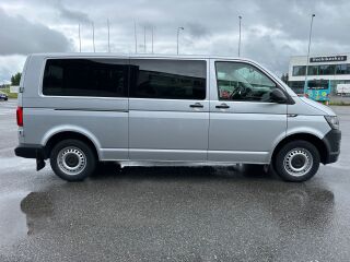 Volkswagen Caravelle 2.0 TDI 110кВ