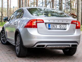 Volvo S60 Cross Country AWD Summum Intelli PRO Xenium Wn 2.4 D4 140kW