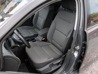 Volkswagen Golf 1.2 77кВ