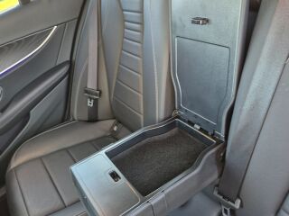 Mercedes-Benz E 220 2.0 143kW