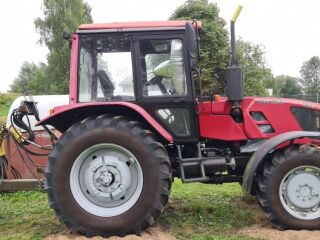 Belarus MTZ 952.3 + mestaveokäru koos kastiga 4.8 D-245.5S3AM IIIA ETAPP 70kW