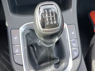 Hyundai i30 1.4 R4 16V 73кВ
