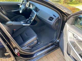 Volvo V60 Plug-in hybrid D6 2.4 162kW