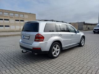 Mercedes-Benz GL 420 4.0 V8 CDI 225kW