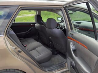 Toyota Avensis 1.8 95kW