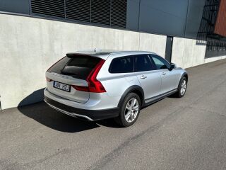 Volvo V90 Cross Country 2.0 140kW