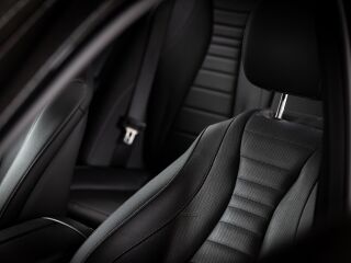 Mercedes-Benz E 300 E300e AMG 2.0 155kW