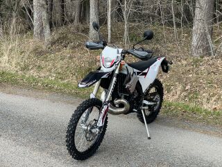 Rieju MR Racing 300 GASGAS R1 40kW