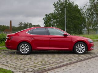 Skoda Superb 1.4 110kW