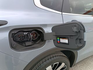 Mitsubishi Outlander Instyle 4WD 2.4 PHEV 225kW