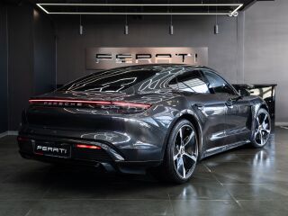 Porsche Taycan Turbo 500кВ