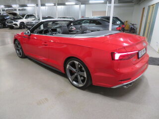 Audi S5 3.0 260кВ