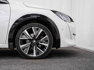 Peugeot 208 GT line 1.2 74kW