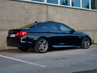 BMW 520 M-Sportpakett Shadowline xDrive LCI 2.0 B47 140kW
