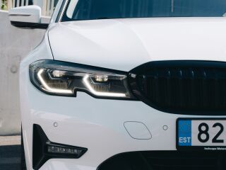 BMW 330 2.0 215kW