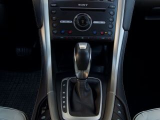 Ford Mondeo Vignale 4x4 2.0 R4 TDI CR 132kW