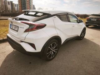 Toyota C-HR Luxury 1.8 72kW