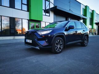 Toyota RAV4 4WD LUXURY PLUS & TECHNO Pack MultiDrive S 2.0 Dynamic Force 129кВ