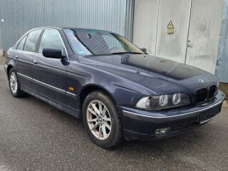 BMW 528 iA Exclusive 2.8 R6 142kW