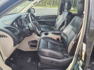 Lancia Voyager Platinum Stow&Go REG TASU MAKSTUD 3.6 V6 208kW