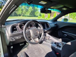 Dodge Challenger R/T 5.7 V8 280kW