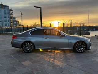 BMW 325 3.0 160kW