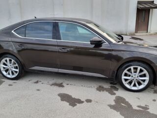 Skoda Superb 1.4 110kW