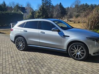 Mercedes-Benz EQC 400 AMG line 4matic 300кВ