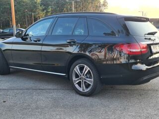 Mercedes-Benz C 220 2.0 143kW