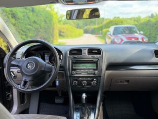 Volkswagen Golf 1.6 77кВ
