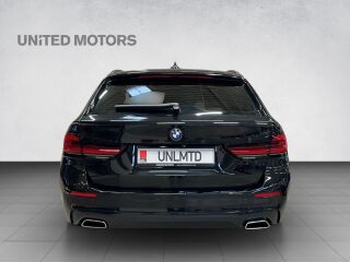 BMW 530 d xDrive Touring LCI MHEV 3.0 R6 210kW