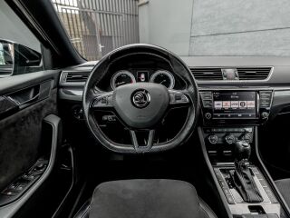 Skoda Superb 2.0 162kW