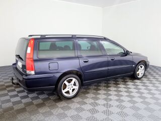 Volvo V70 Summum 4x4 AWD Facelift 2.4 D5 120кВ