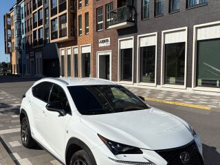 Lexus NX 300h FSport 2.5 114kW