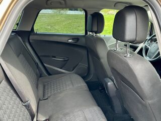Opel Astra 1.4 103kW