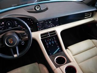 Porsche Taycan 4S 360kW