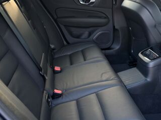 Volvo V60 AWD T6 H&K ULTIMATE BRIGHT XENIUM PRO INTELLI  2.0 T6 Long Range Plug-in 293kW