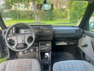 Volkswagen Golf 1.6 51kW