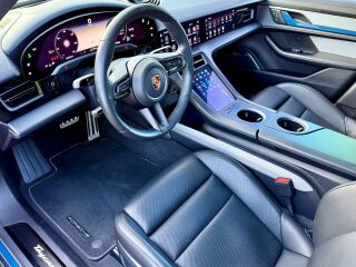 Porsche Taycan 4S 420кВ