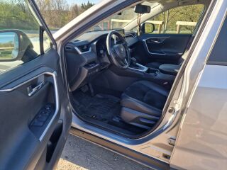 Toyota RAV4 Luxury Plus 2.5 131kW