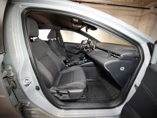 Toyota Corolla HYBRID ACTIVE E-CVT 1.8 Hybrid 72кВ
