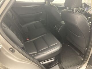 Lexus NX 300h Executive 2.5 114kW