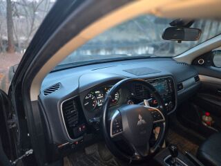 Mitsubishi Outlander 2.0 7 kohta 110kW