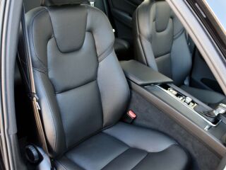 Volvo XC60 AWD H&K INSCRIPTION EXPRESSION XENIUM INTELLI 184kW