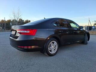 Skoda Superb 1.4 92kW